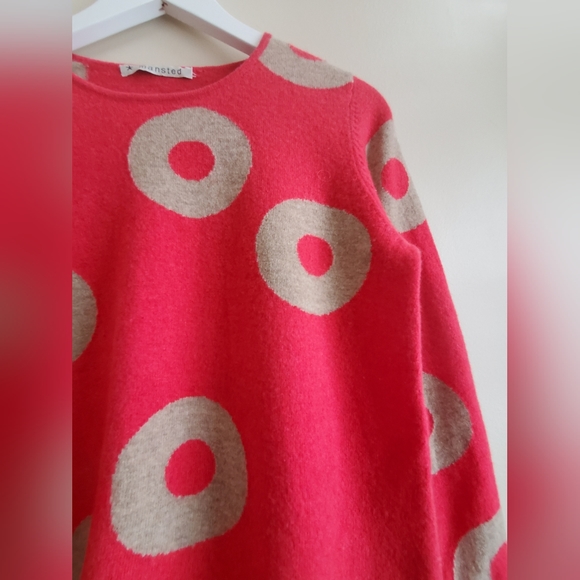 Mansted 100% Lambswool Tart Red donut shape patthern sweater Small - Picture 4 of 7